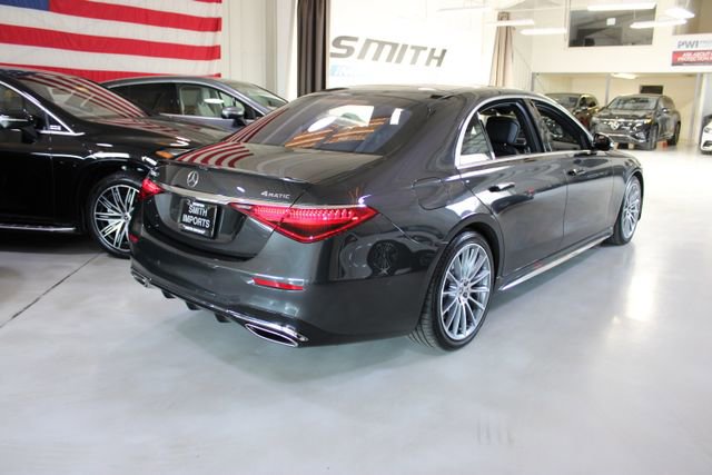 Used 2022 Mercedes-Benz S 500 4MATIC w/ AMG Line Package image 40