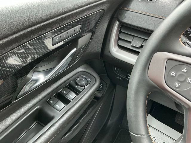 Used 2024 GMC Terrain AT4 image 23