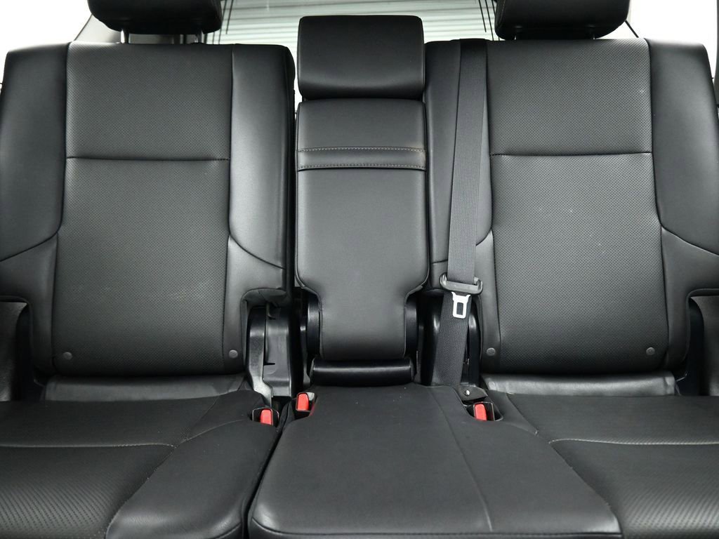 Used 2016 Lexus GX 460 w/ Navigation Package image 30