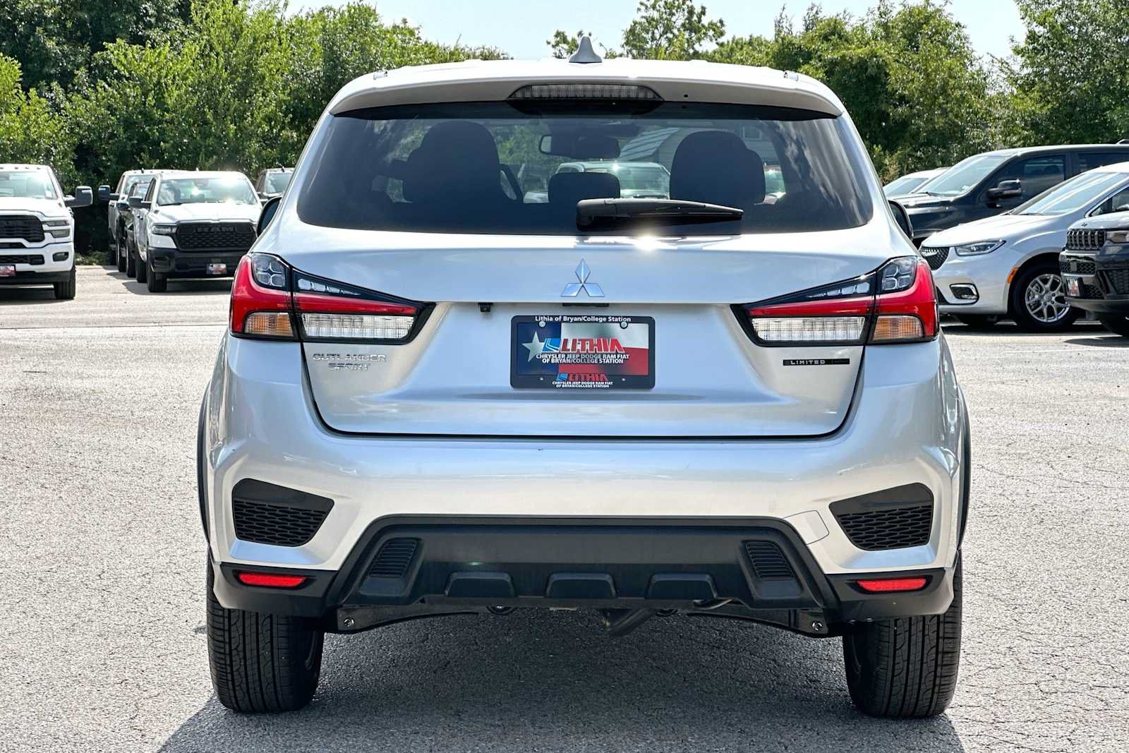 Used 2026 Mitsubishi Outlander Sport ES AWD/4WD image 14