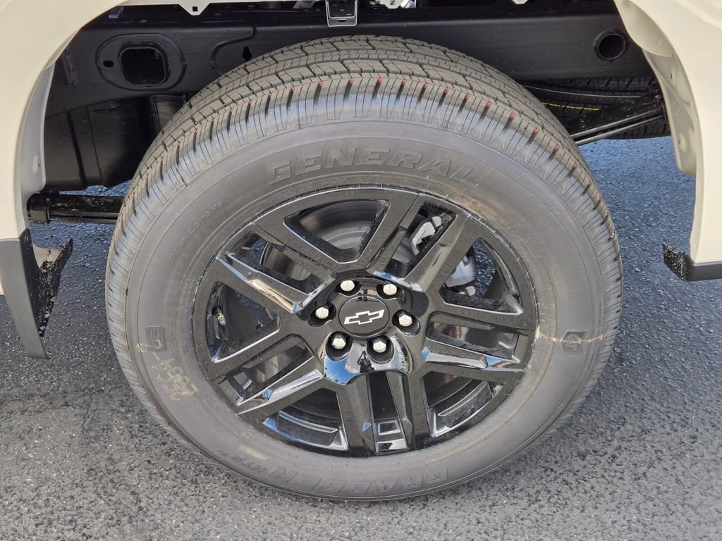 Used 2026 Chevrolet Silverado 1500 Custom image 5