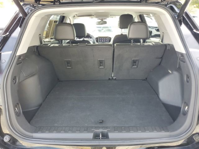 Certified 2023 GMC Terrain SLT w/ Elevation Edition image 9