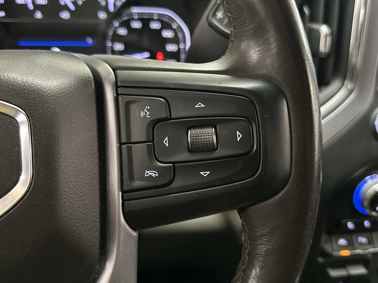 Used 2020 GMC Sierra 1500 SLT w/ SLT Premium Plus Package AWD/4WD image 59