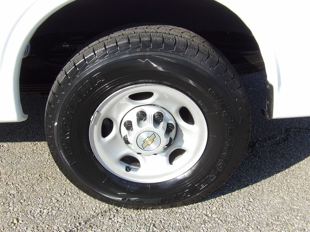 Used 2024 Chevrolet Express 3500 LS RWD image 56