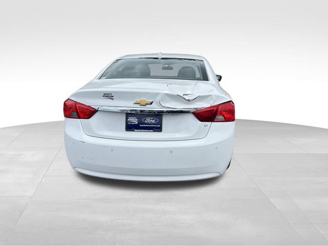 Used 2014 Chevrolet Impala LT w/ Convenience Package FWD image 4