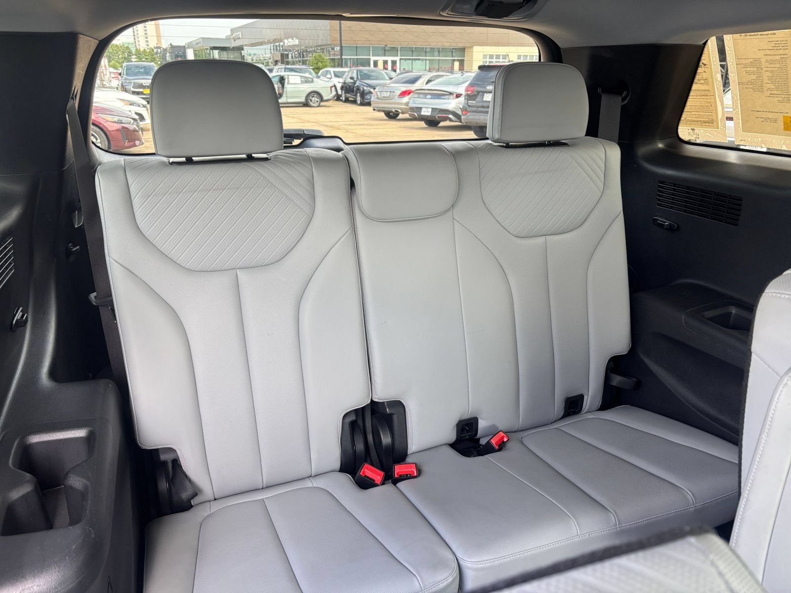 Used 2024 Hyundai Palisade SEL FWD image 27