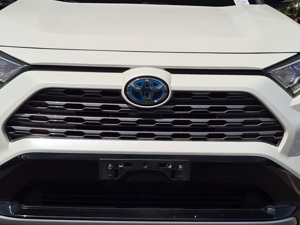 Used 2020 Toyota RAV4 XSE w/ Carpet Mat Package AWD/4WD image 31