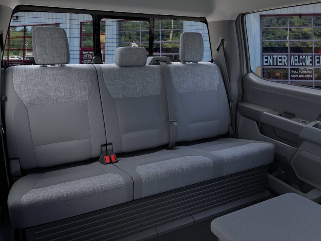 New 2026 Ford F350 XLT w/ XLT Premium Package AWD/4WD image 11