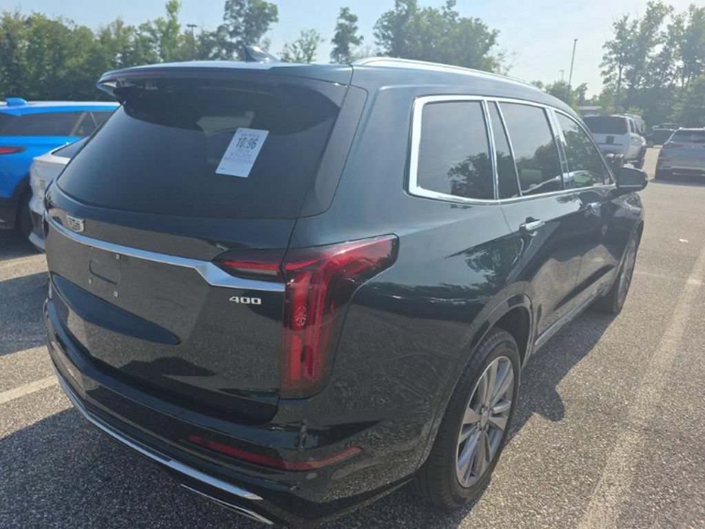 Used 2024 Cadillac XT6 Premium Luxury w/ Technology Package AWD/4WD image 4