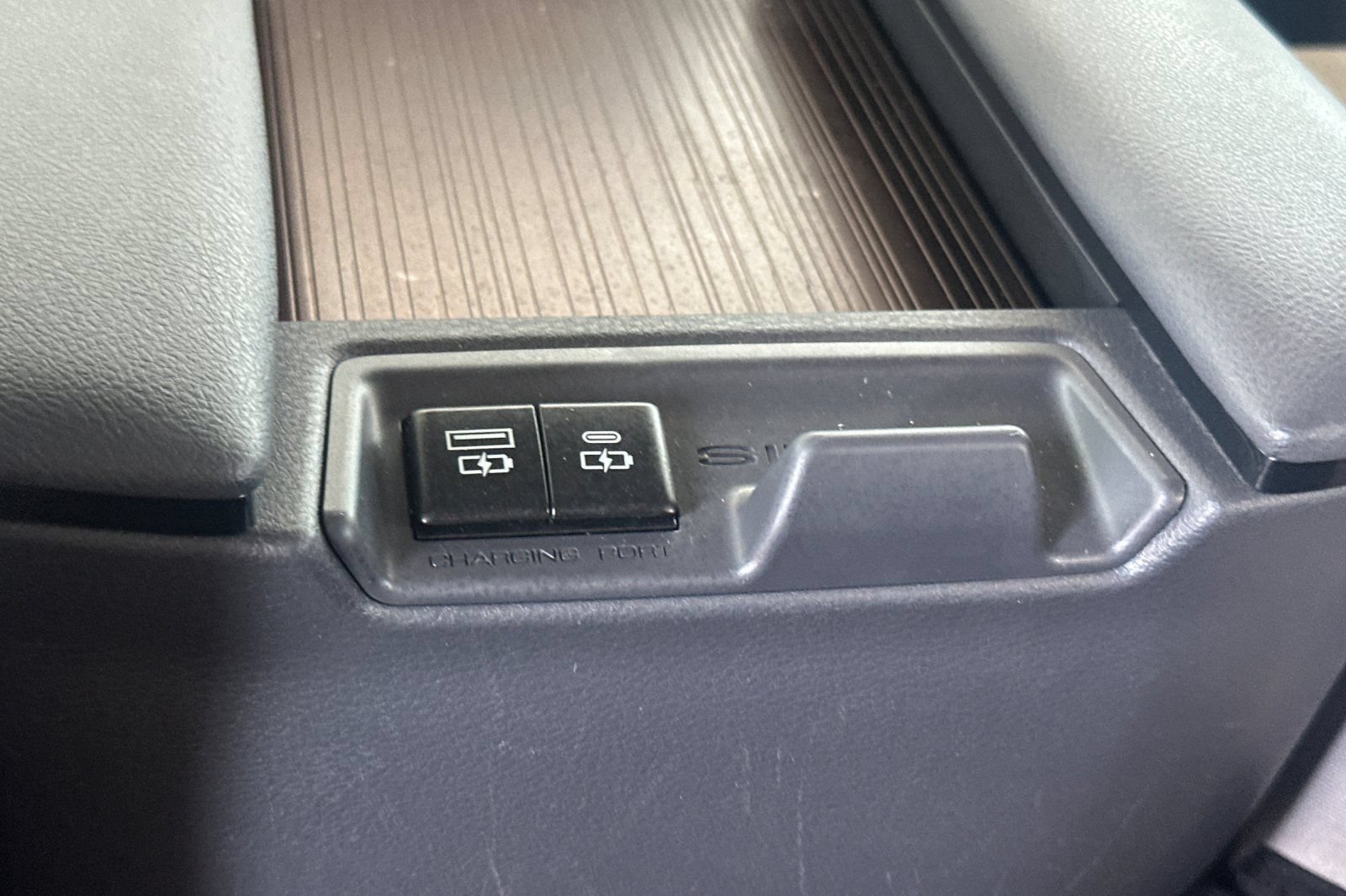 Certified 2024 Toyota Sienna LE AWD/4WD image 16