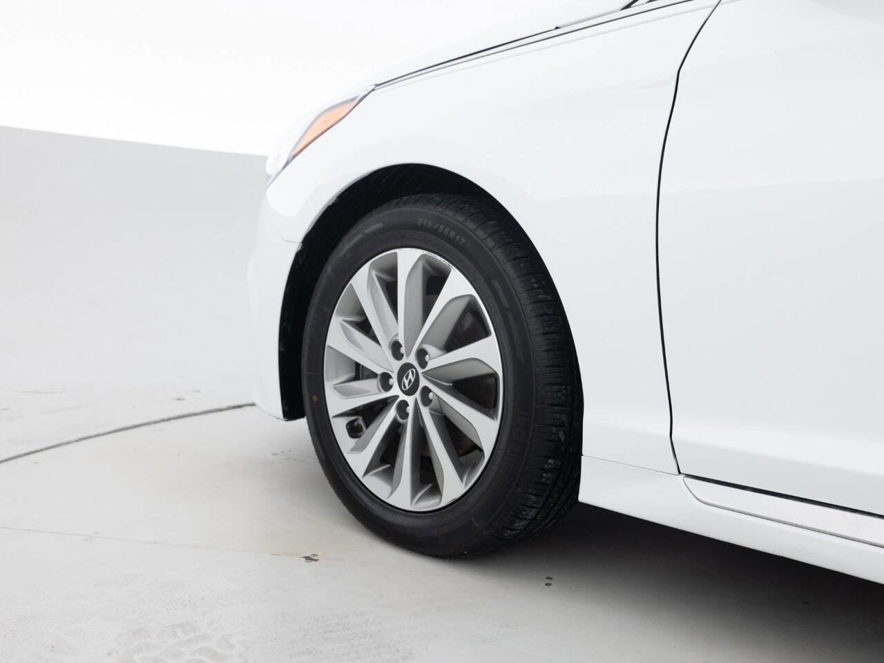 Used 2017 Hyundai Sonata Limited w/ Tech Package 03 FWD image 17