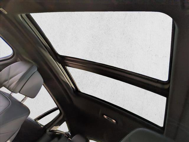 Used 2025 BMW X6 M60i w/ Executive Package image 16