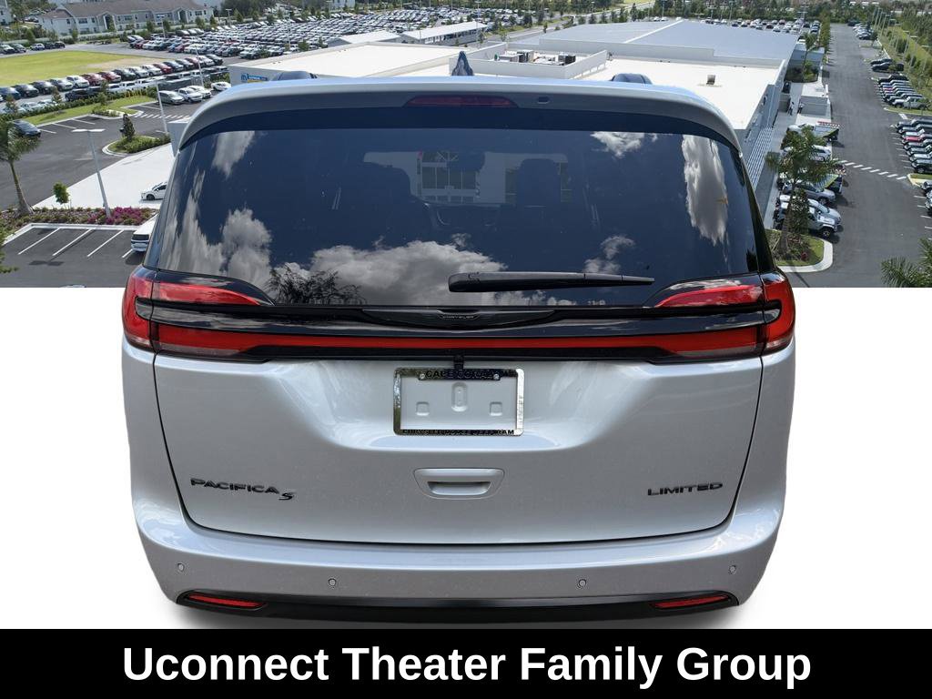 New 2026 Chrysler Pacifica Limited w/ Uconnect Theater Family Group FWD image 5