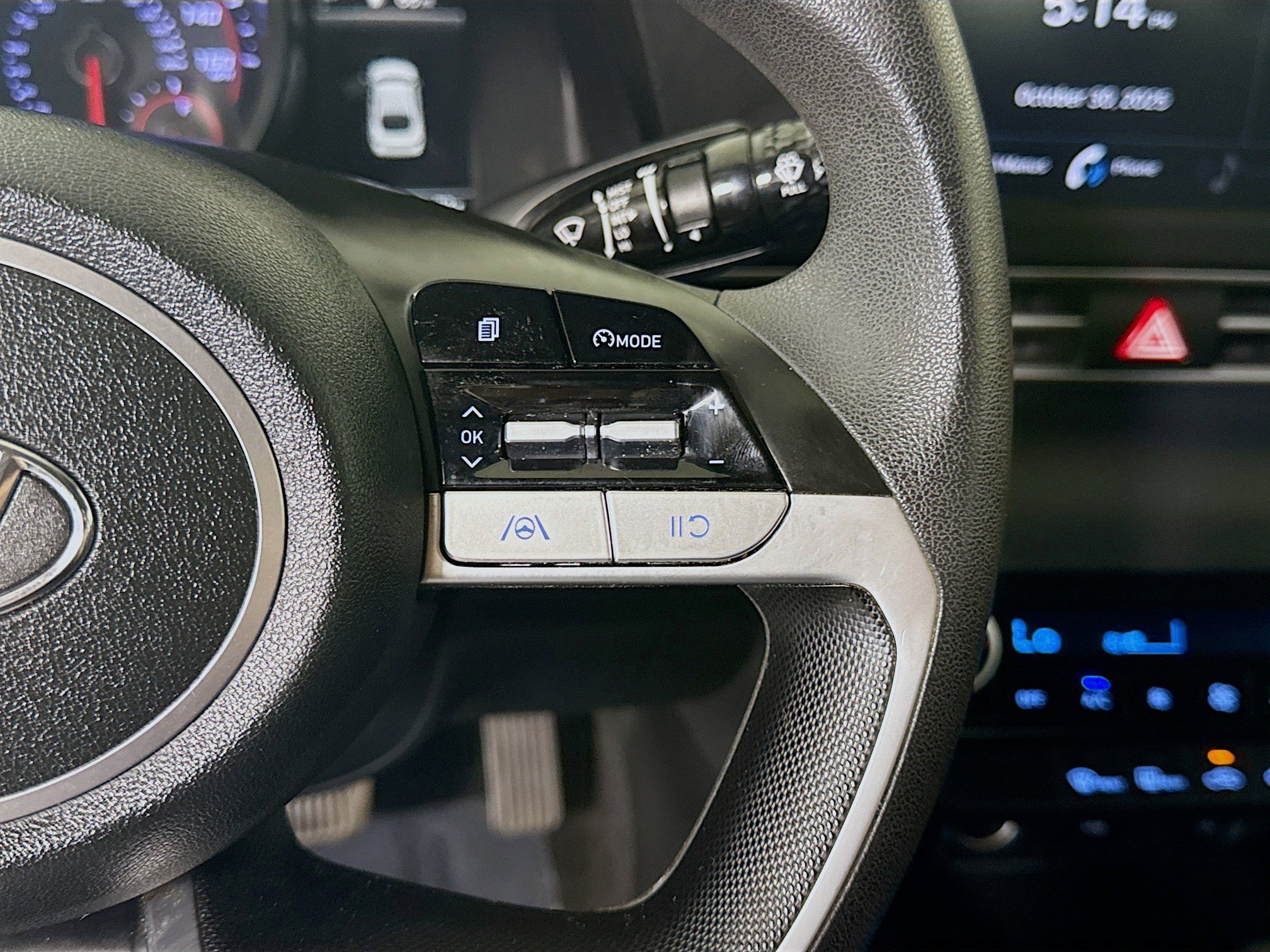 Used 2021 Hyundai Elantra SEL image 15