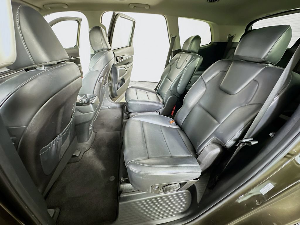 Used 2025 Kia Telluride S AWD/4WD image 15