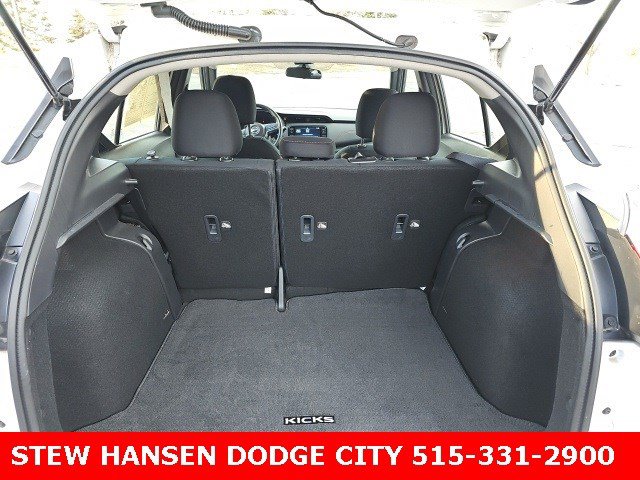 Used 2024 Nissan Kicks SR image 18