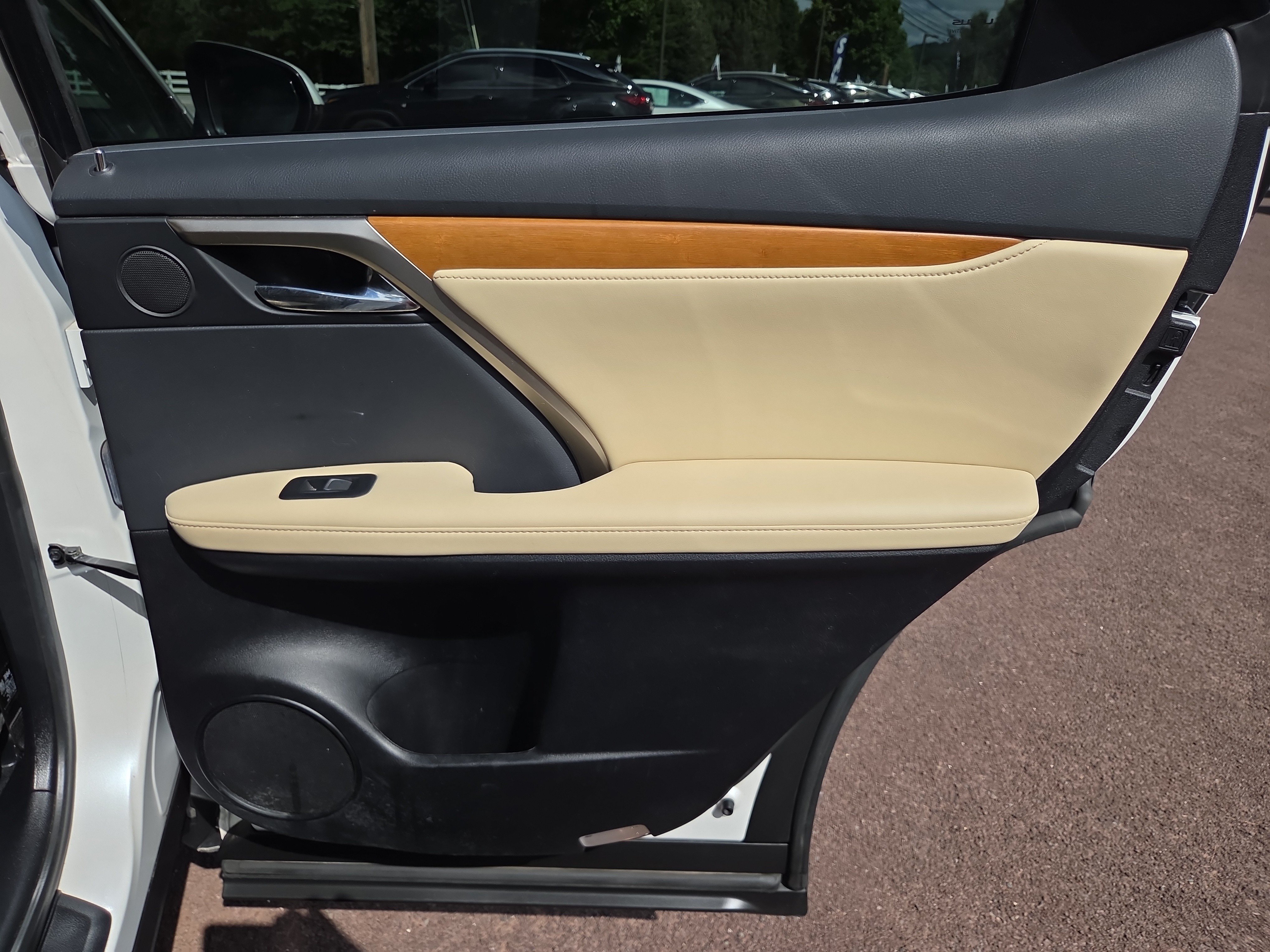Certified 2022 Lexus RX 350 AWD w/ Premium Package image 19