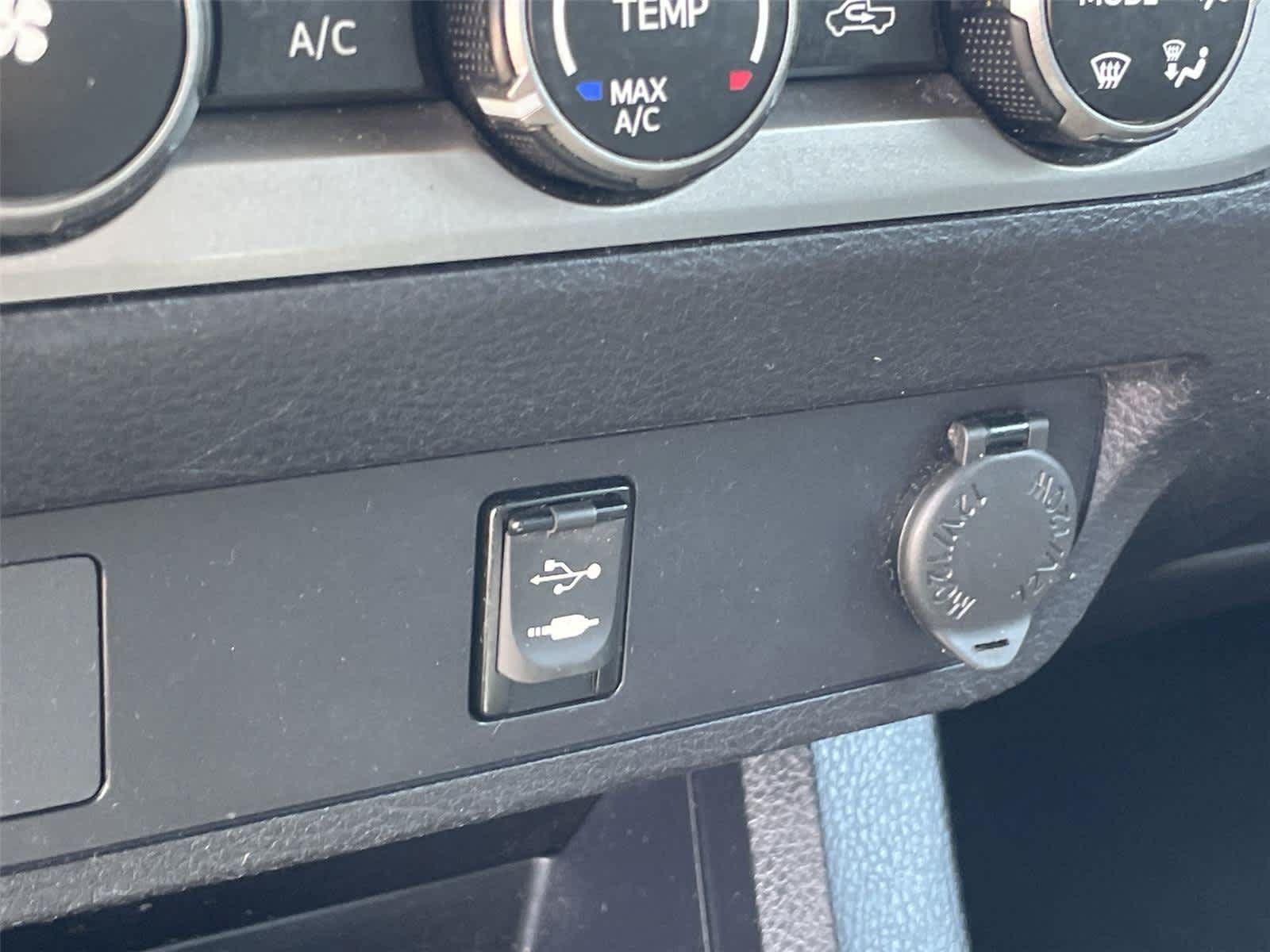Used 2019 Toyota Tacoma SR w/ SR Convenience Package AWD/4WD image 26