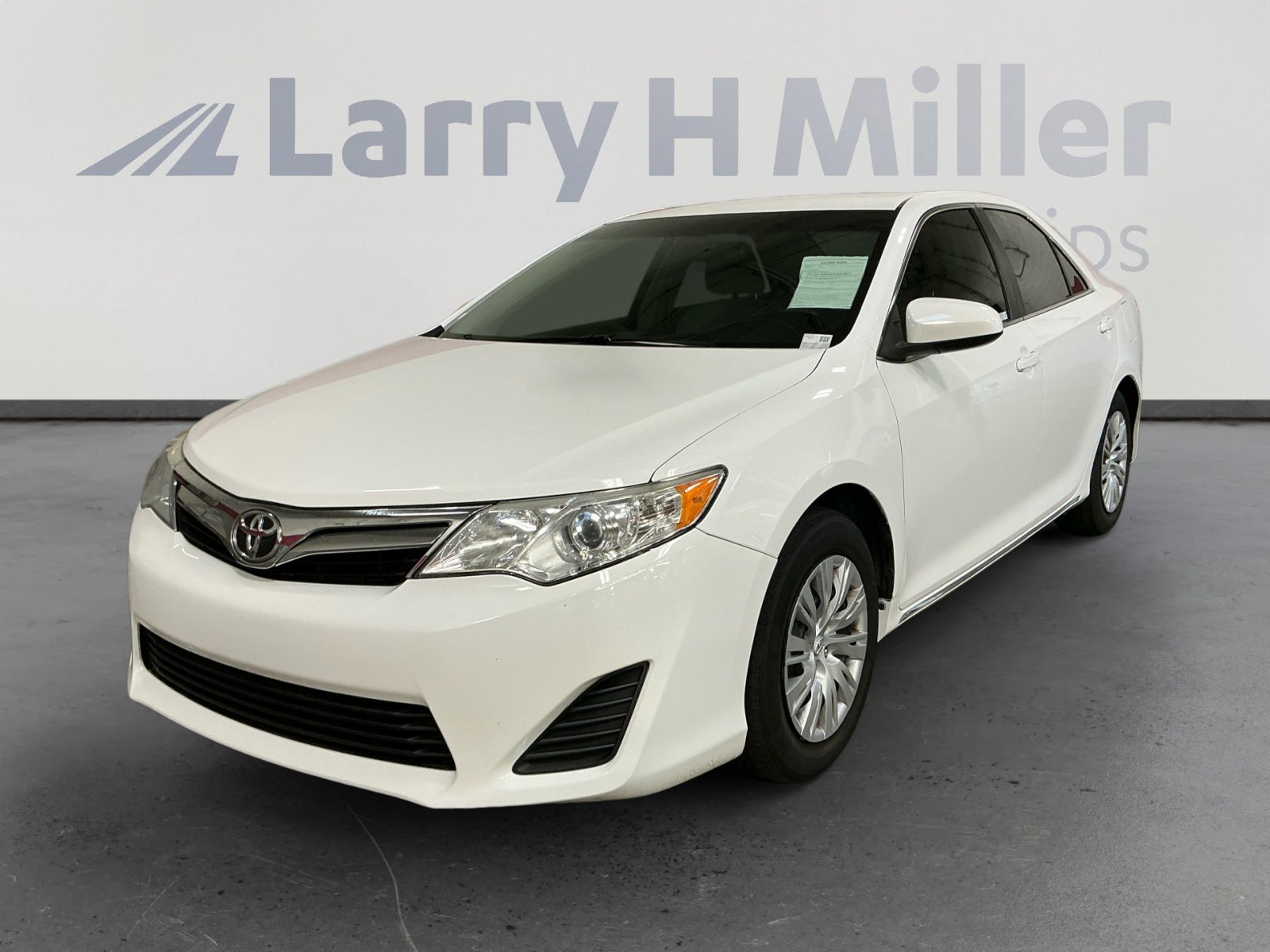 Used 2014 Toyota Camry LE