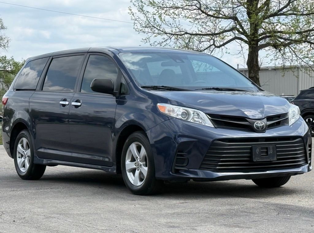 Used 2020 Toyota Sienna L FWD image 8
