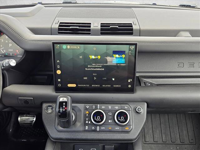 Certified 2023 Land Rover Defender 90 V8 image 15