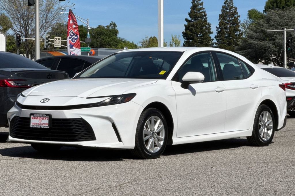 Certified 2025 Toyota Camry LE FWD image 7