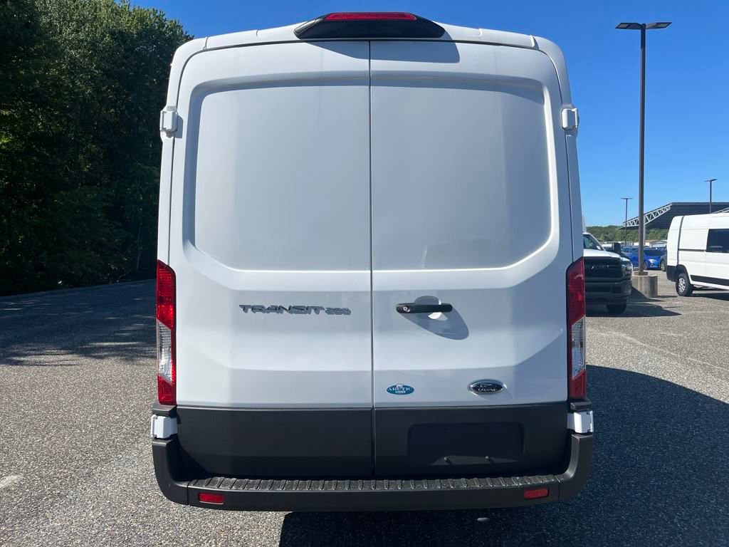 New 2025 Ford Transit 250 148 Medium Roof image 19