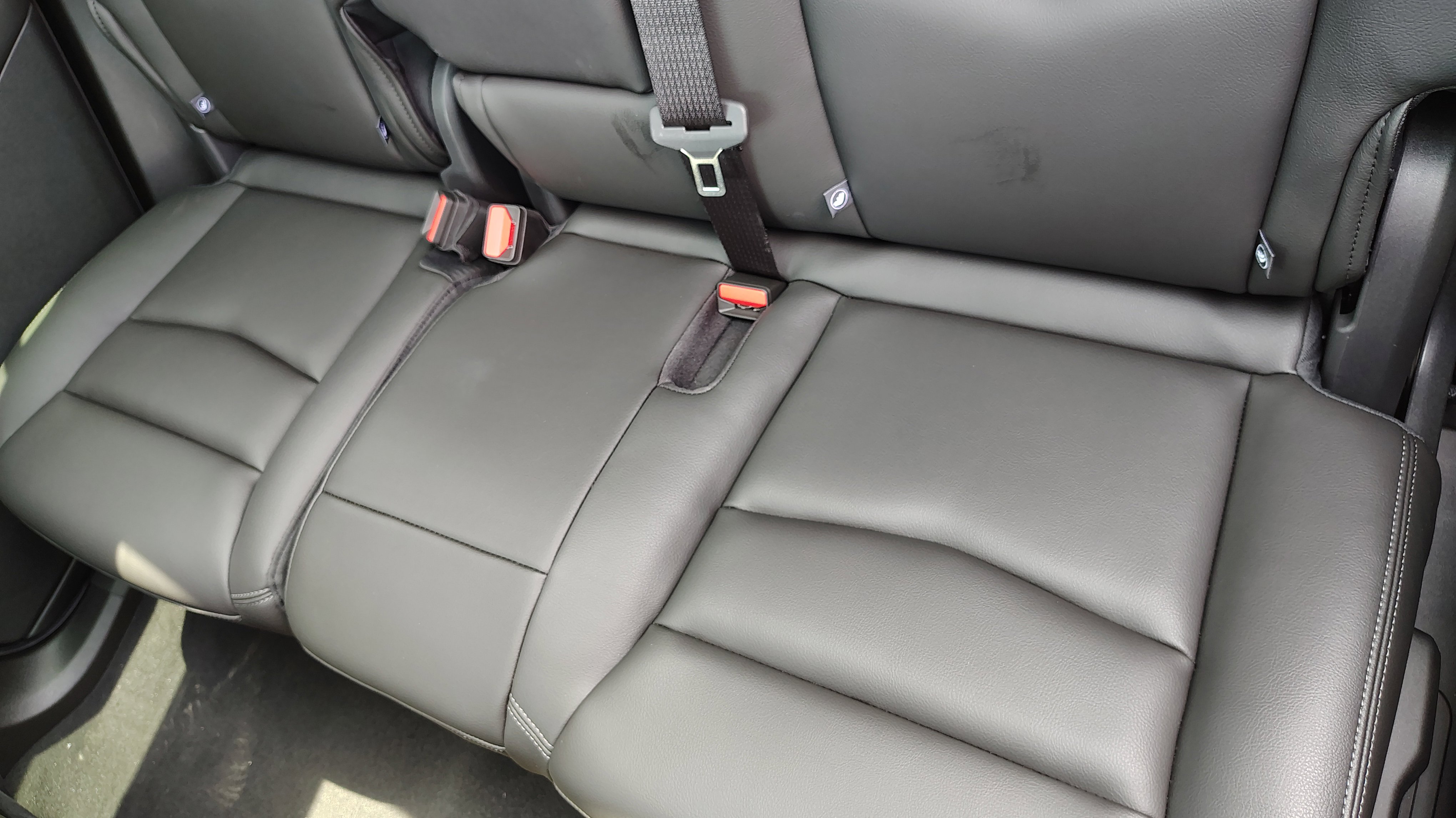 New 2025 Cadillac XT6 Luxury w/ LPO, Premium Carpet Package image 36