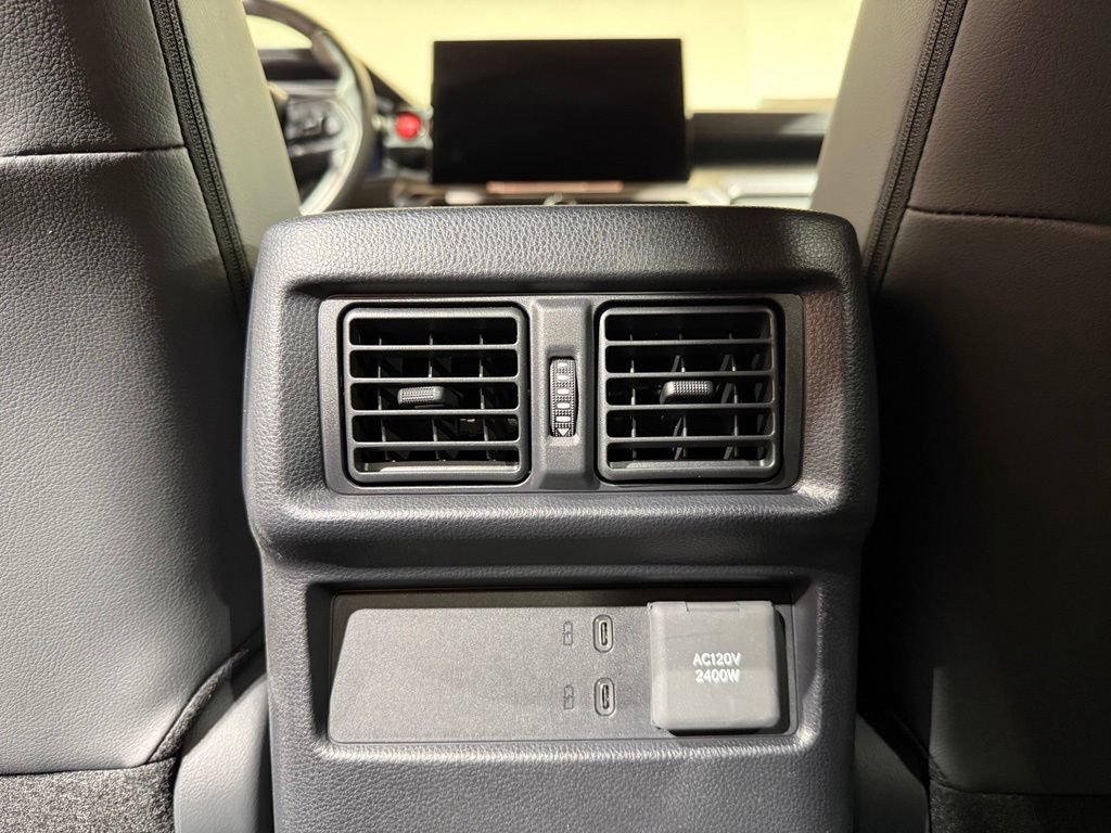 Certified 2025 Toyota 4Runner TRD Off-Road Premium AWD/4WD image 22