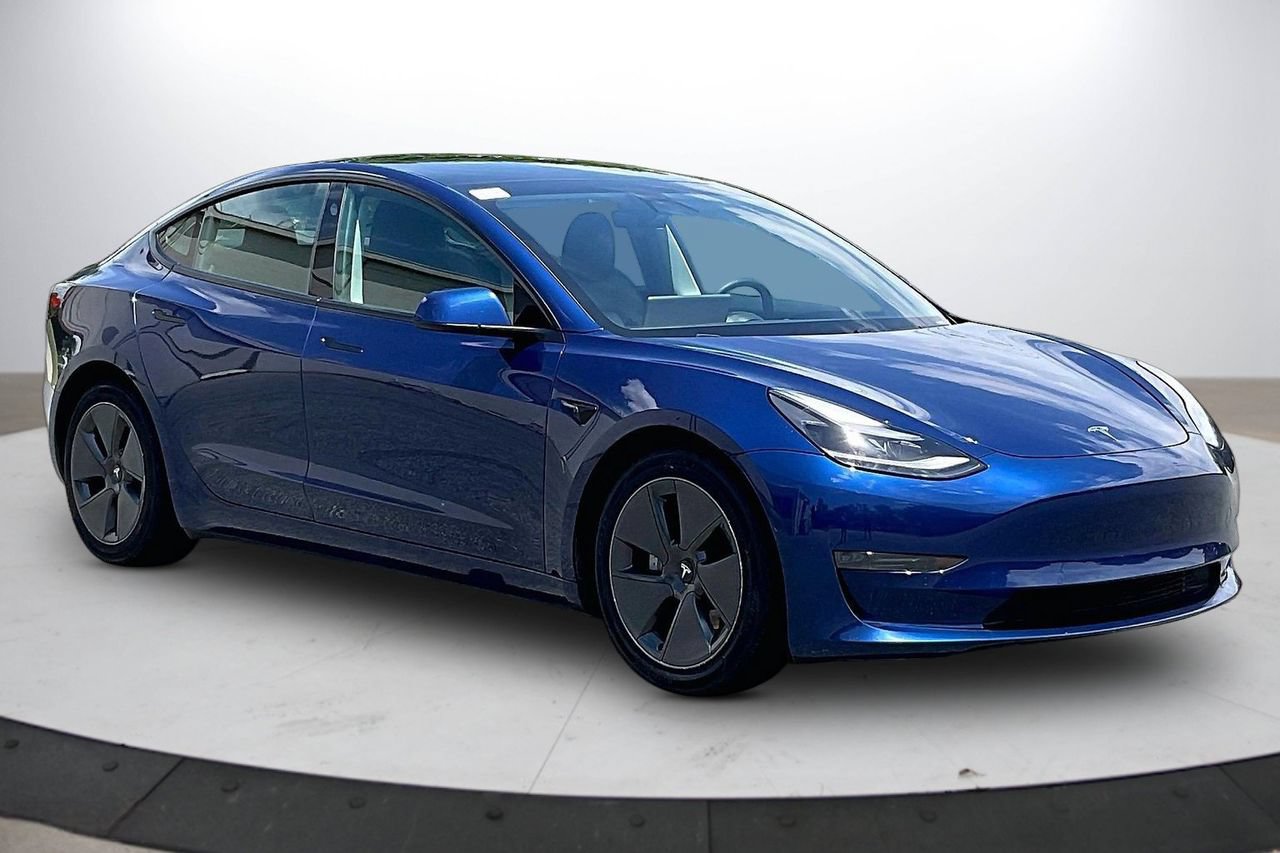 Used 2021 Tesla Model 3 Standard Range Plus RWD image 2