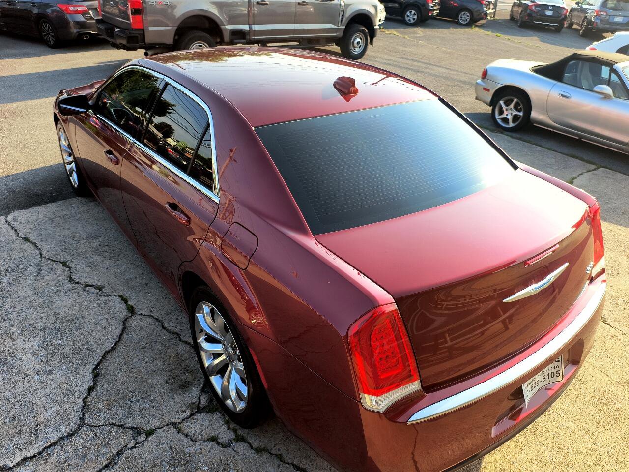 Used 2019 Chrysler 300 Touring w/ Chrome Appearance Package image 36