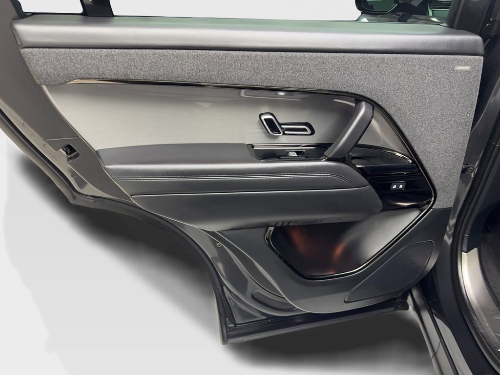 Used 2024 Land Rover Range Rover Sport SE image 34