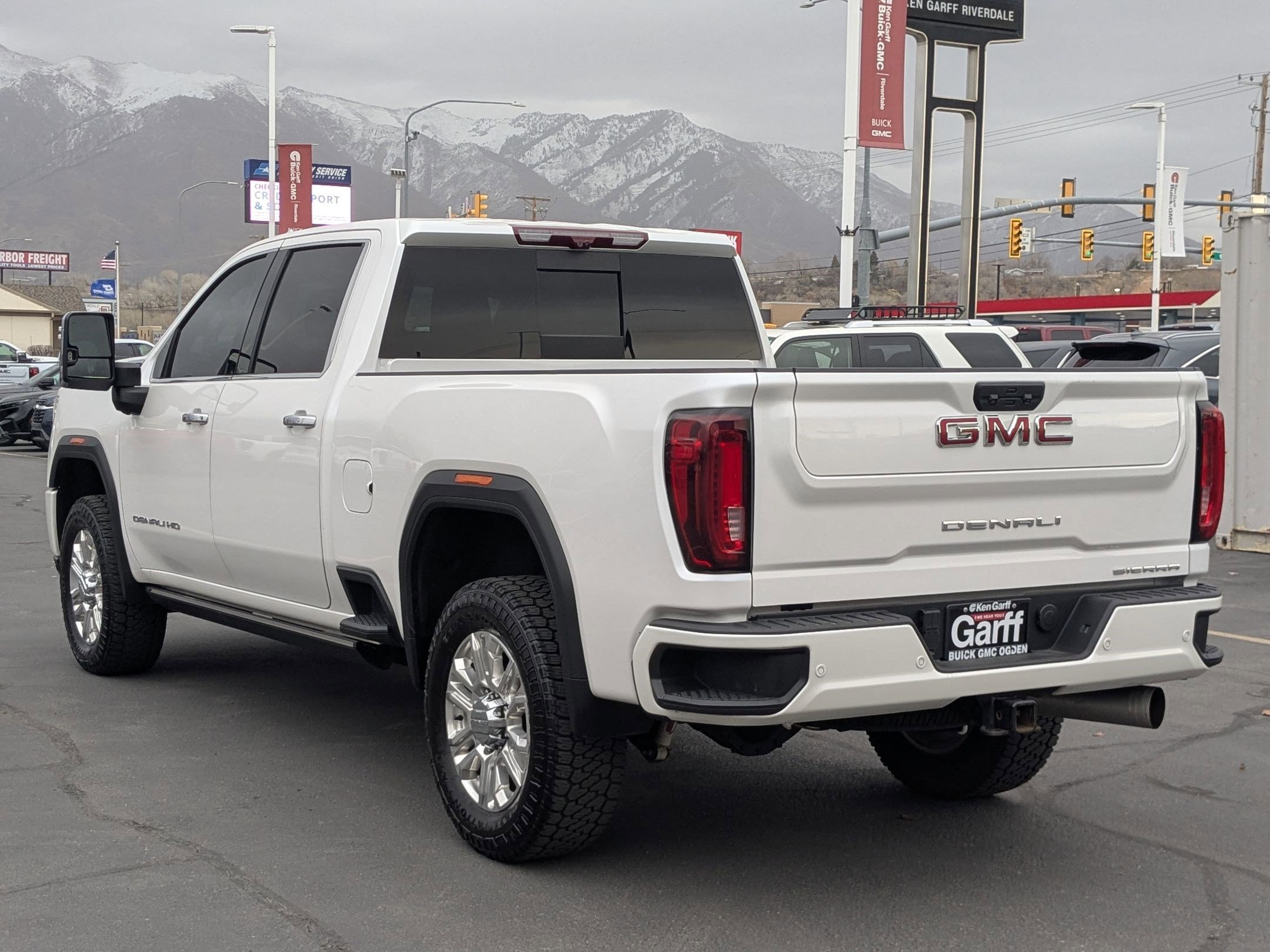 Used 2022 GMC Sierra 3500 Denali w/ Denali Ultimate Package image 5