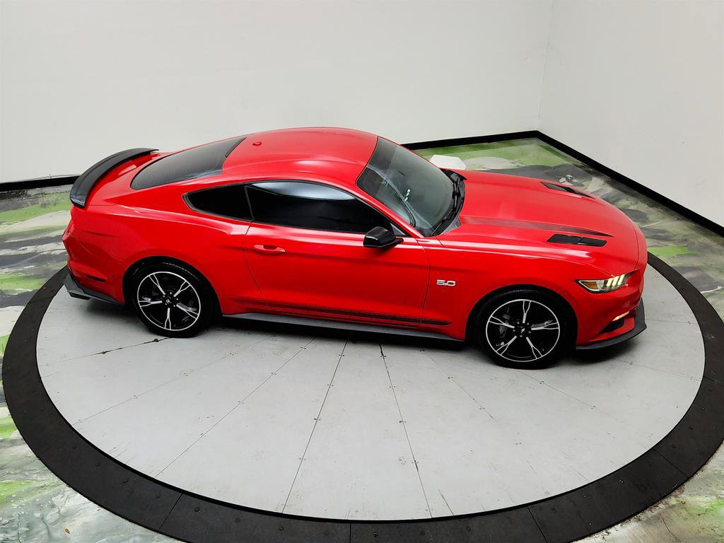 Used 2017 Ford Mustang GT Premium RWD image 31