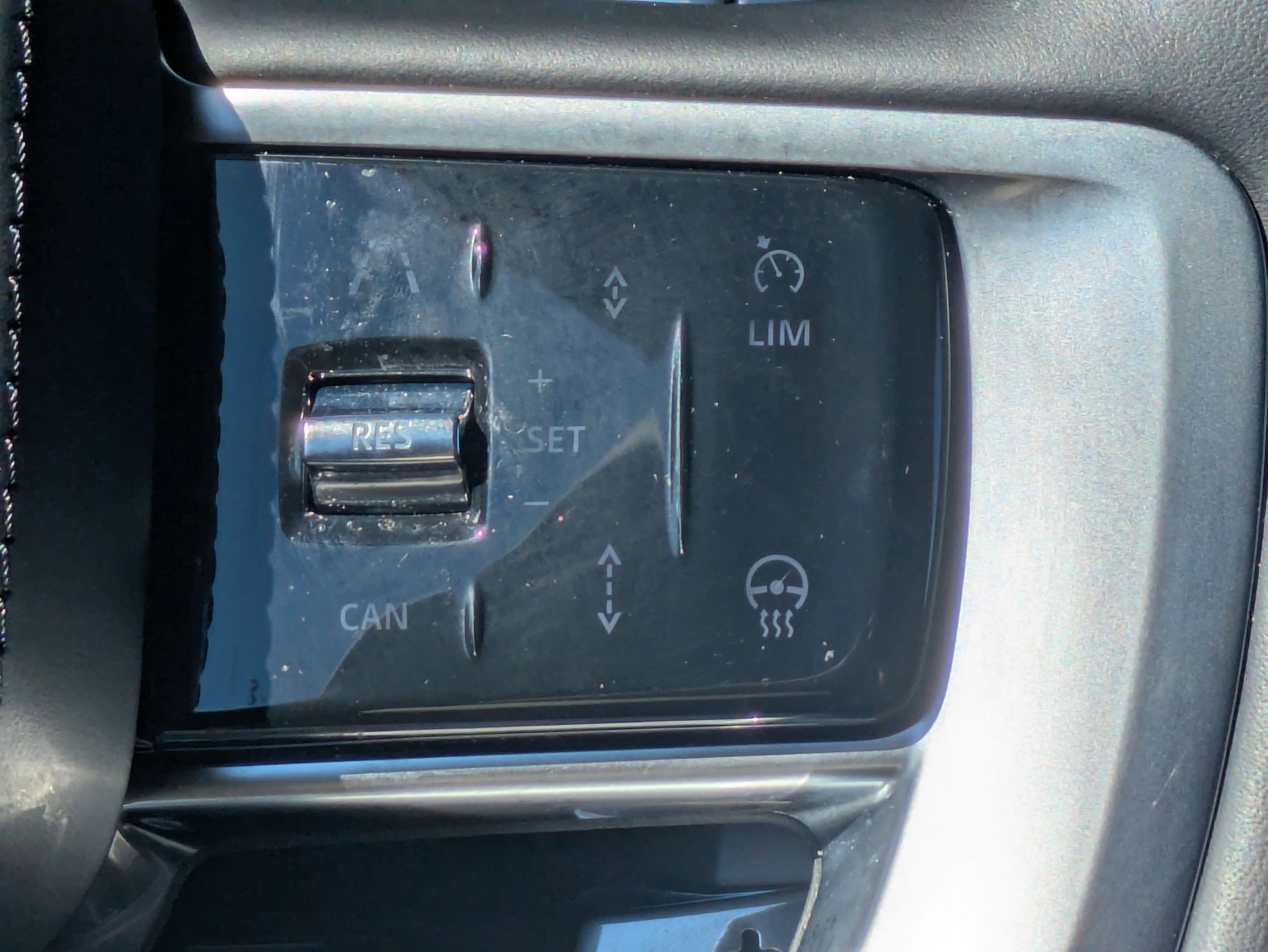 Certified 2024 Land Rover Range Rover SE image 17