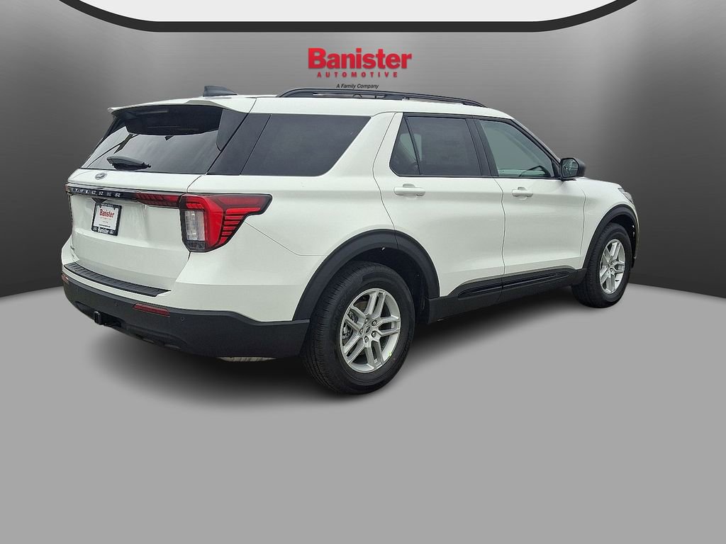 New 2026 Ford Explorer Active image 3