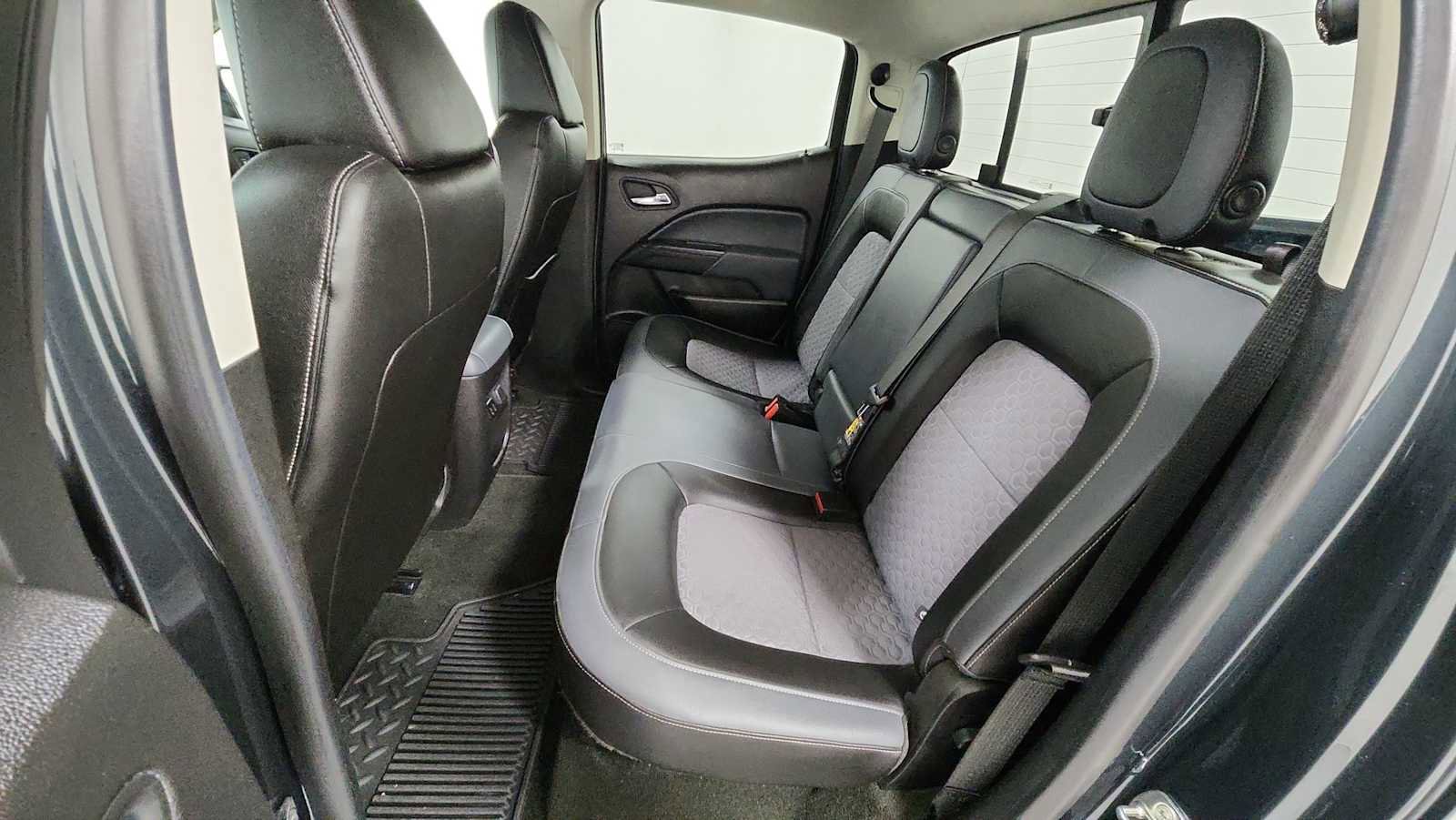 Used 2017 Chevrolet Colorado Z71 image 23