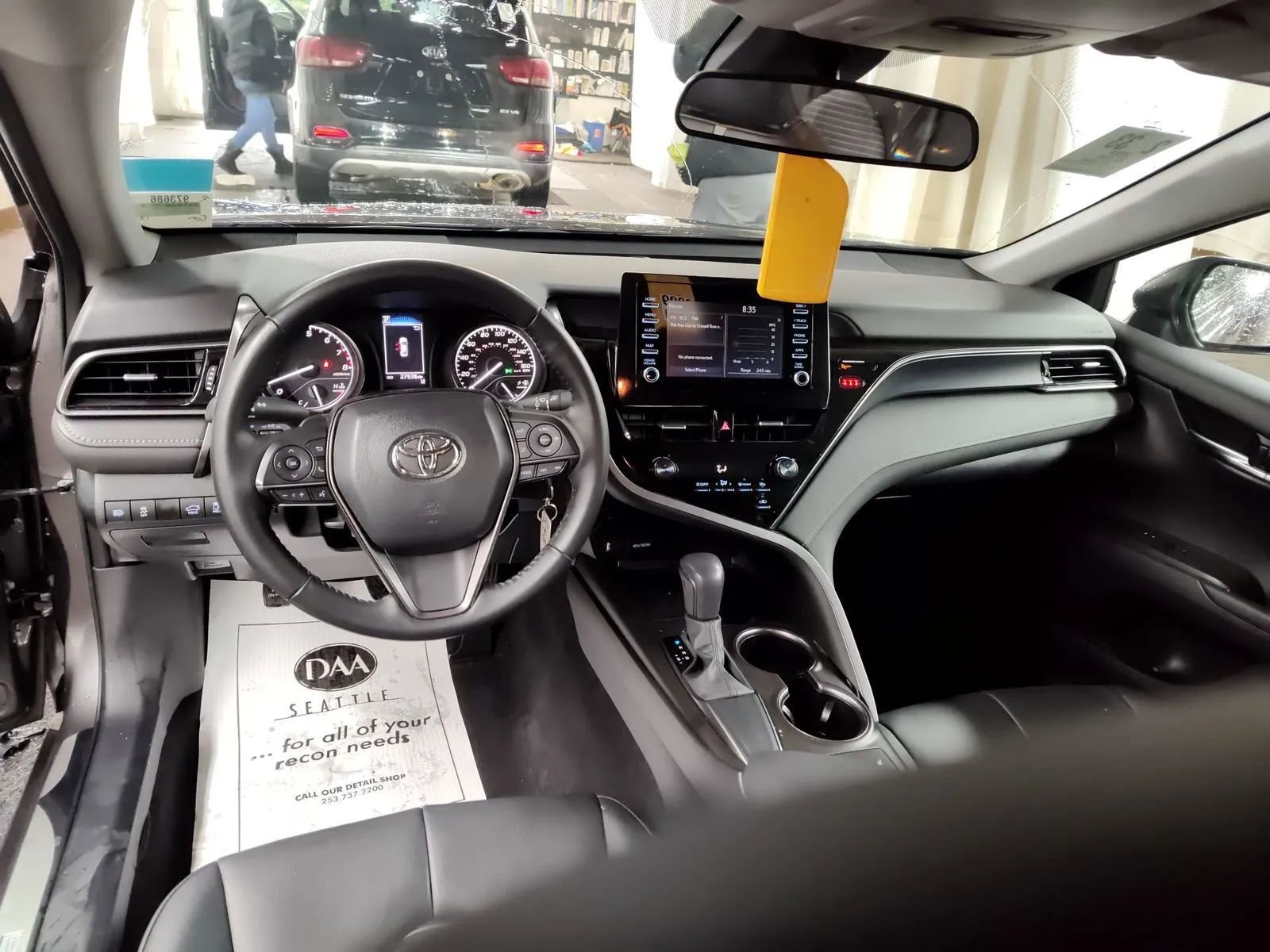 Used 2024 Toyota Camry SE FWD image 6