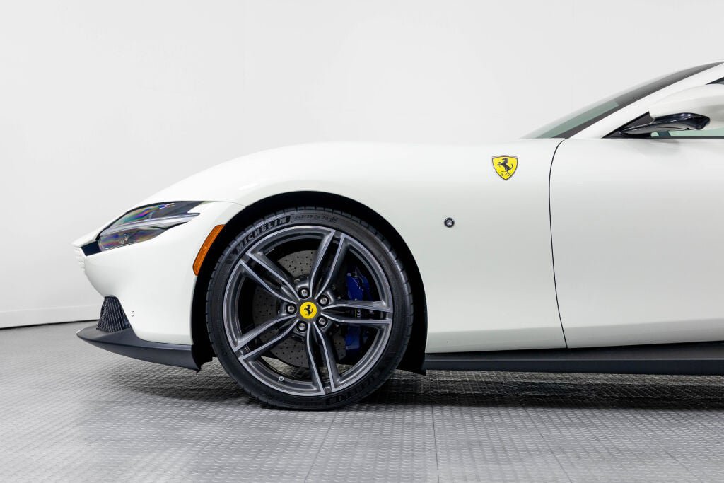 Certified 2024 Ferrari Roma Spider RWD image 7