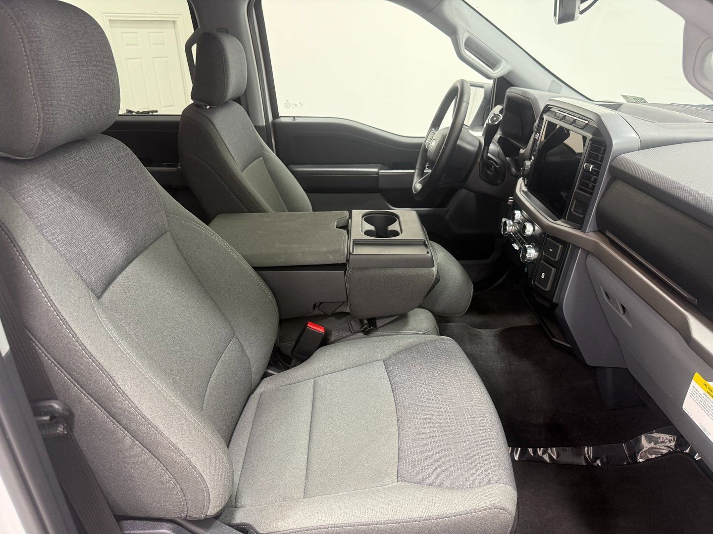 Used 2024 Ford F150 XLT w/ Tow/Haul Package image 23