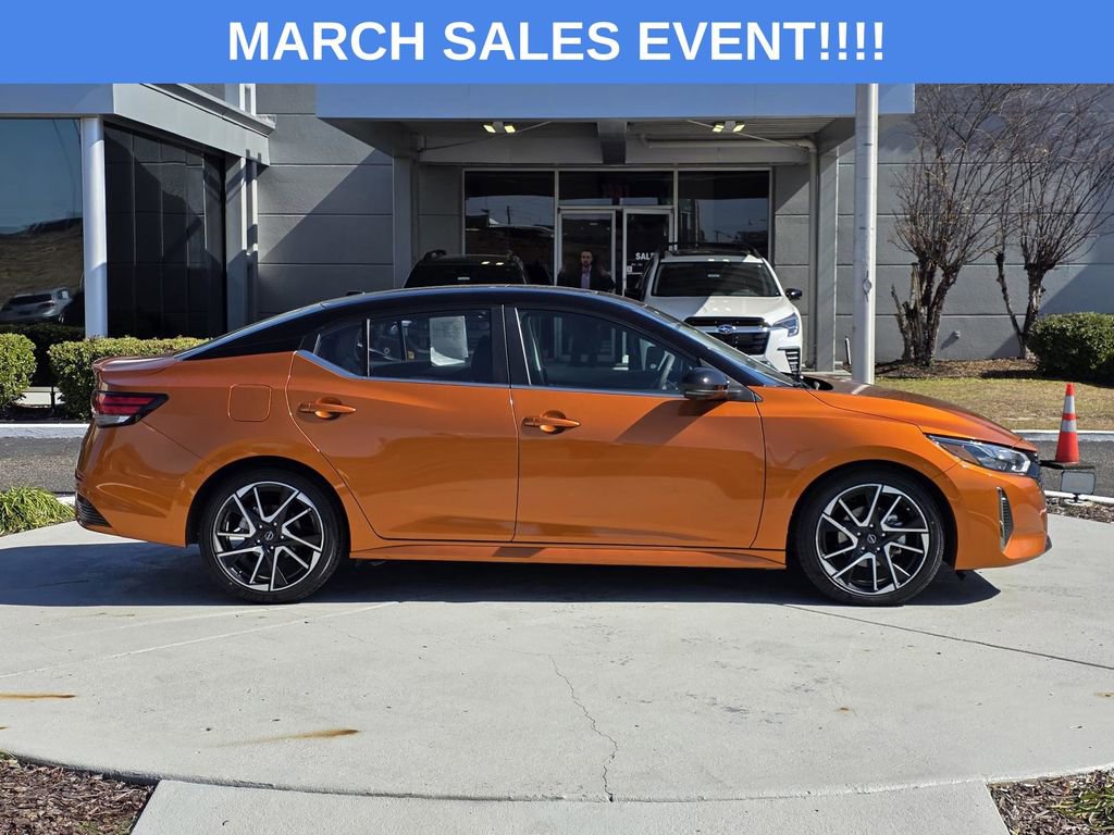 Used 2024 Nissan Sentra SR w/ SR Premium Package image 38