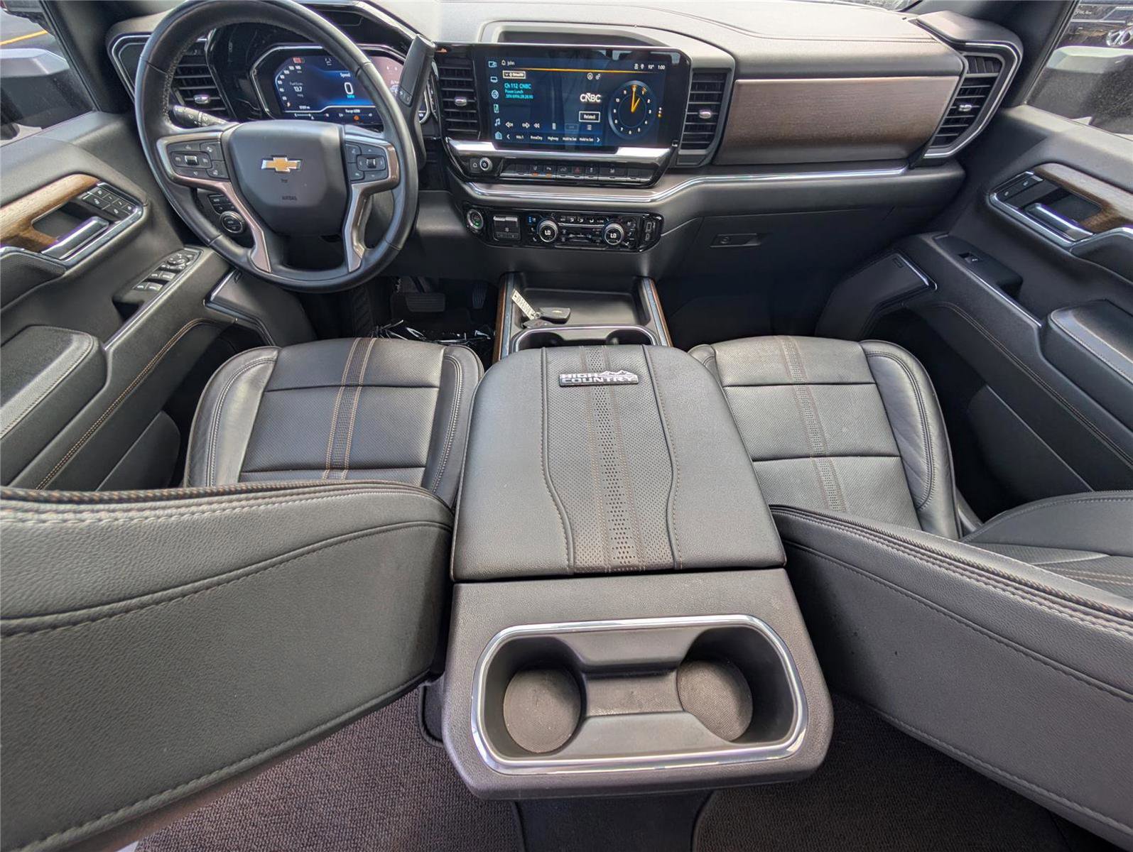 Used 2024 Chevrolet Silverado 2500 High Country w/ High Country Premium Package image 27