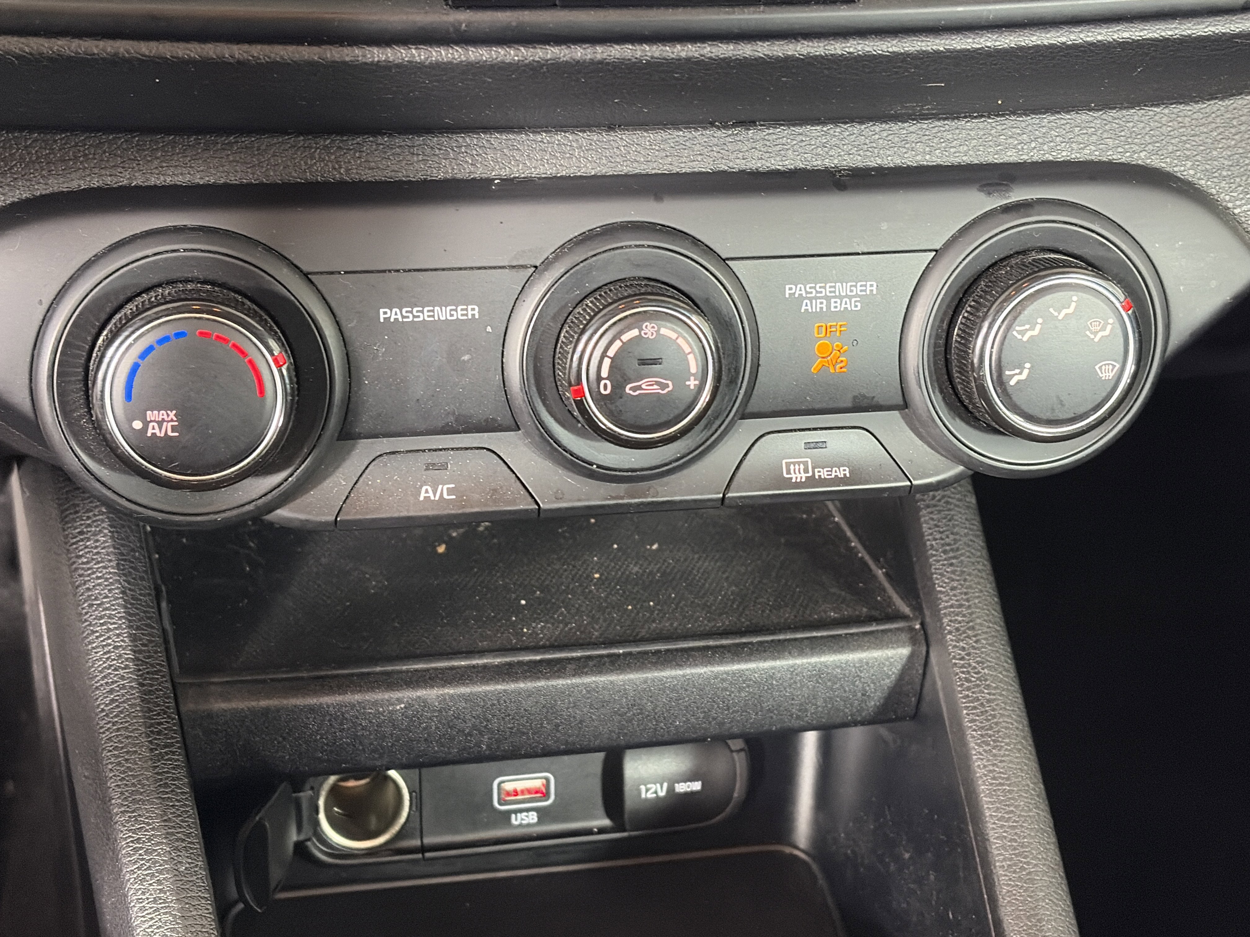 Used 2023 Kia Forte LXS w/ LXS Technology Package FWD image 19