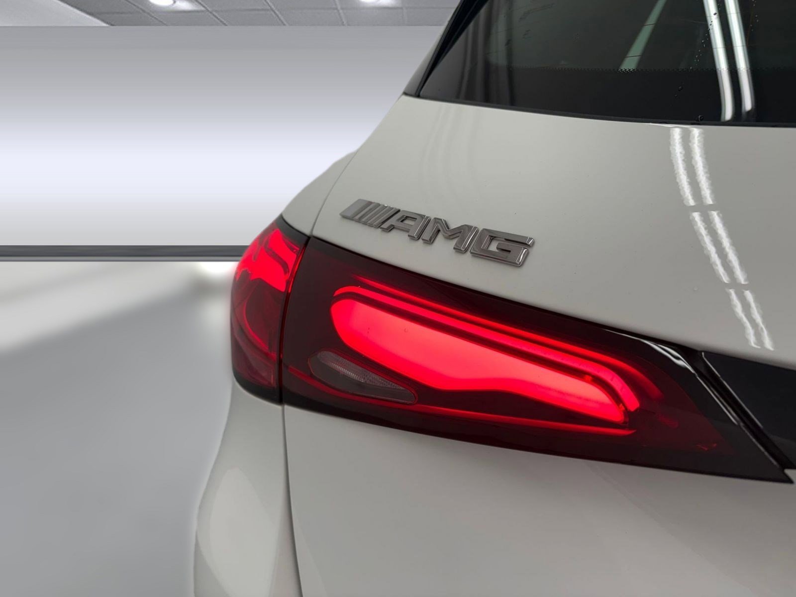 Certified 2025 Mercedes-Benz GLC 43 AMG 4MATIC image 11