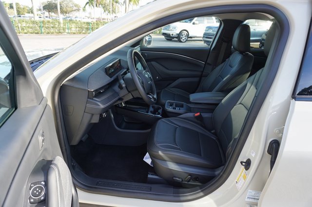 Used 2025 Ford Mustang Mach-E Premium image 23