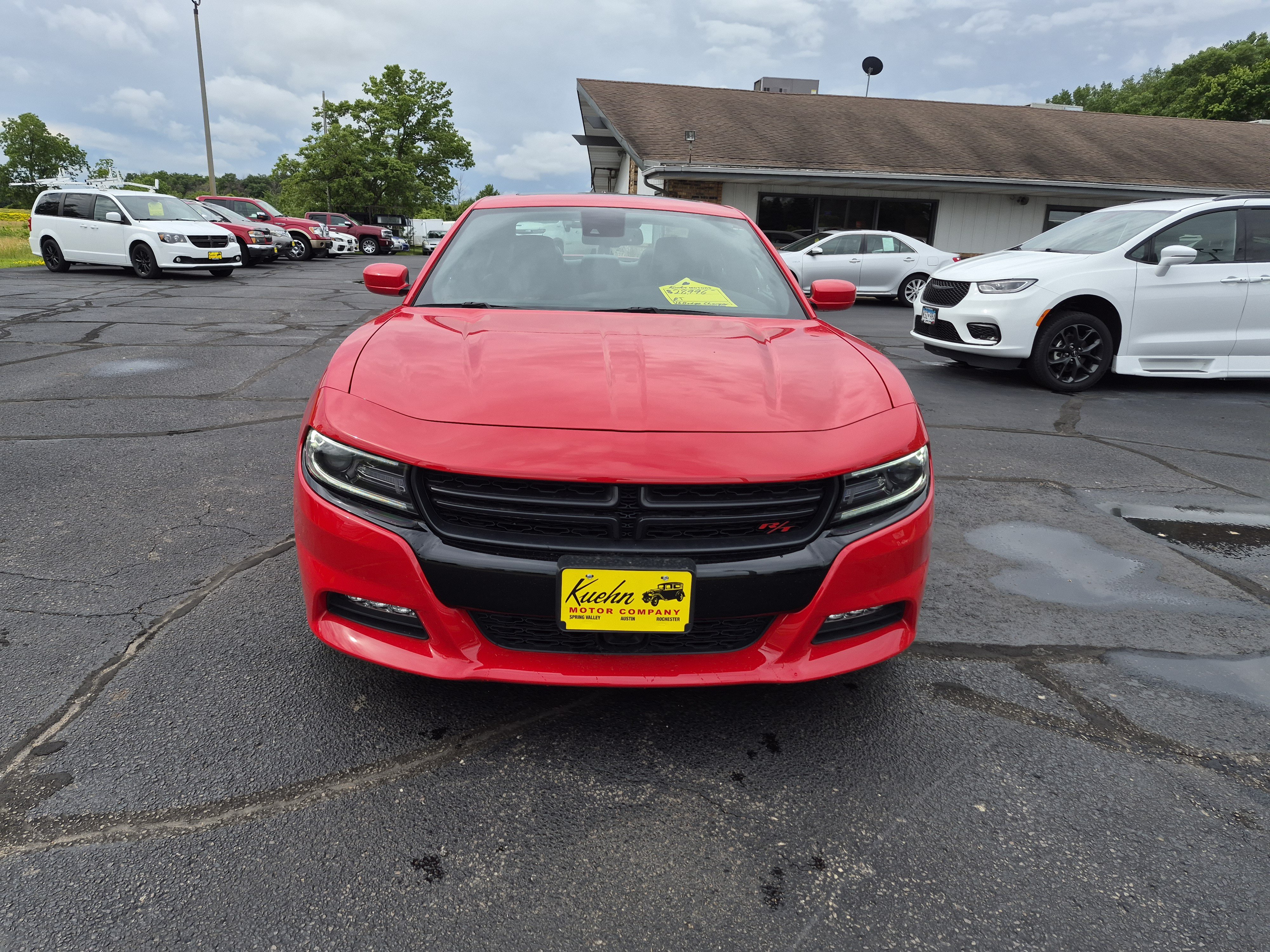 Used 2016 Dodge Charger R/T RWD image 3
