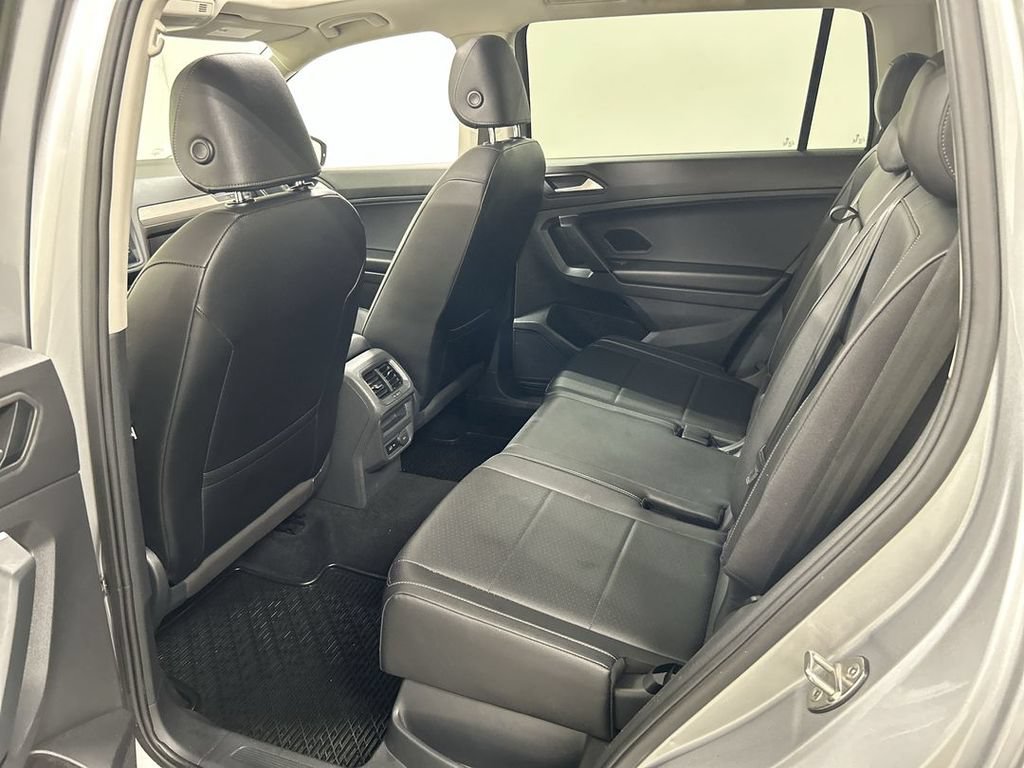 Used 2019 Volkswagen Tiguan SE w/ Panoramic Sunroof Package AWD/4WD image 20