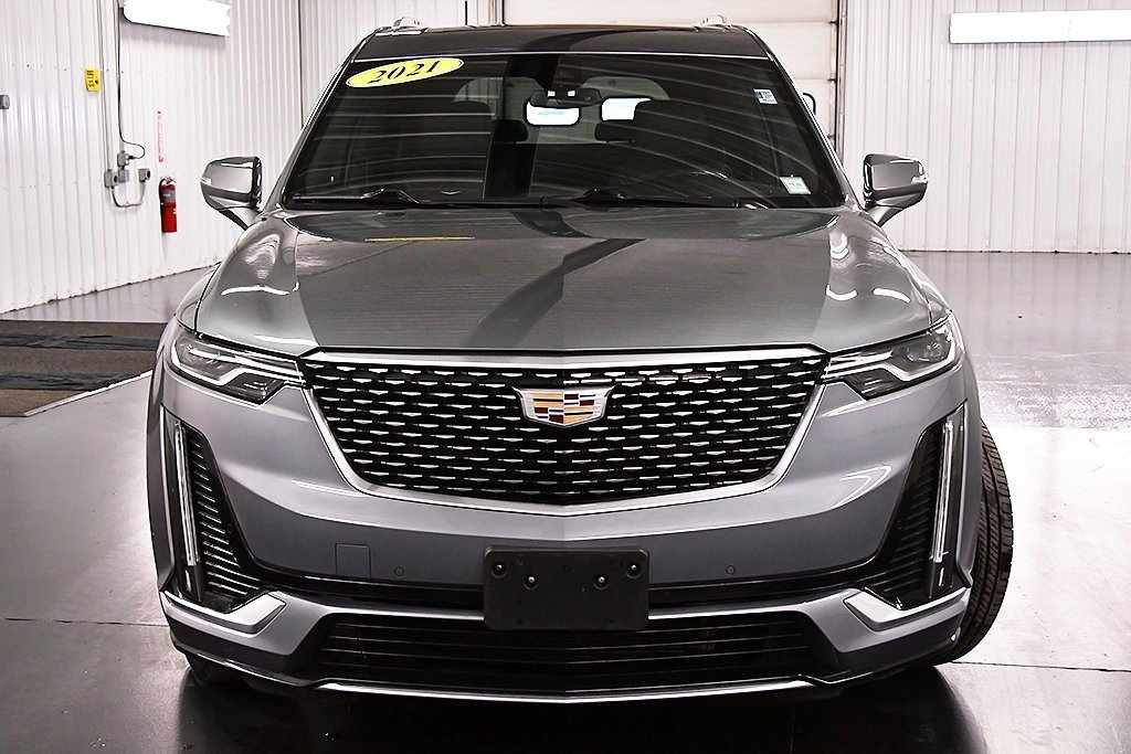 Used 2021 Cadillac XT6 Premium Luxury image 2