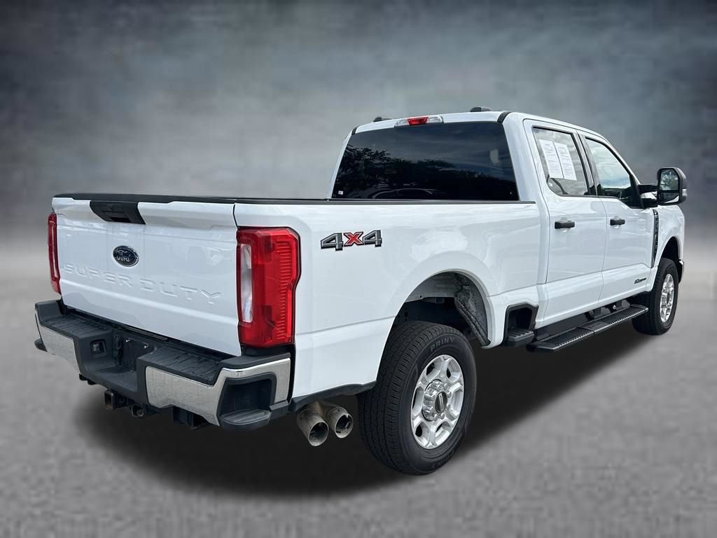 Used 2025 Ford F250 XLT AWD/4WD image 5