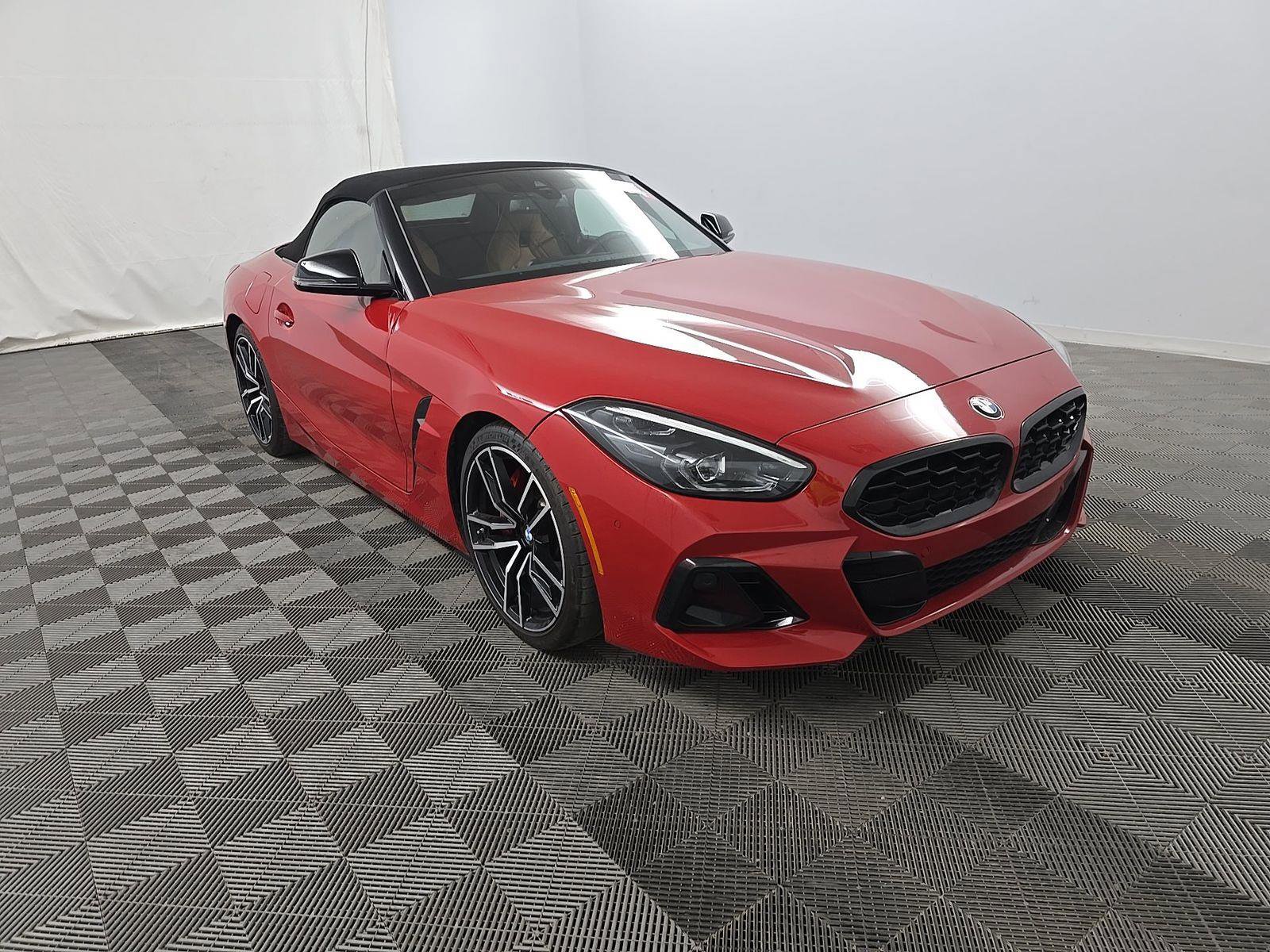 Used 2023 BMW Z4 M40i w/ Premium Package RWD image 4